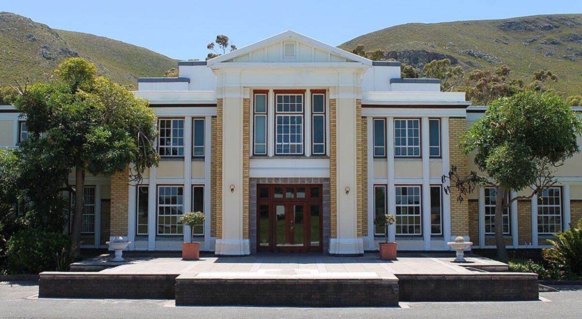 WCED investigates after Hermanus High parents allege intimidation during drug search of 15-year-old